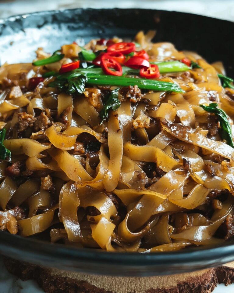 Thai Drunken Noodles Recipe: Bold, Spicy, and Irresistibly Flavorful Recipe