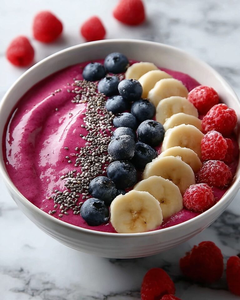 Quick and Easy Pitaya Smoothie Bowl Recipe