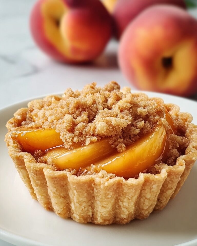 Crumble Mini Peach Pie: Sweet, Buttery, and Perfectly Portable Recipe